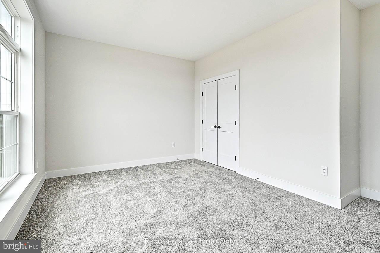 WINDING CREEK - Residential