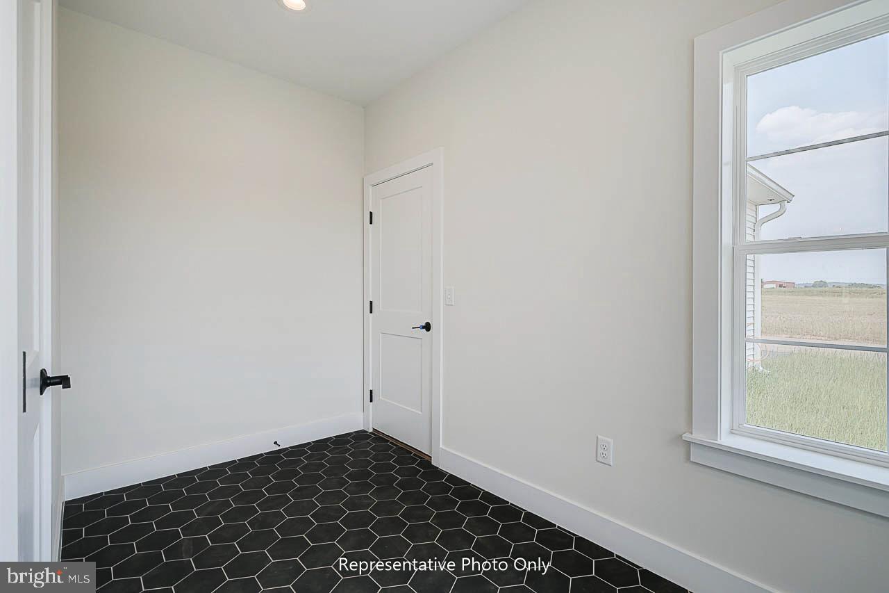 WINDING CREEK - Residential