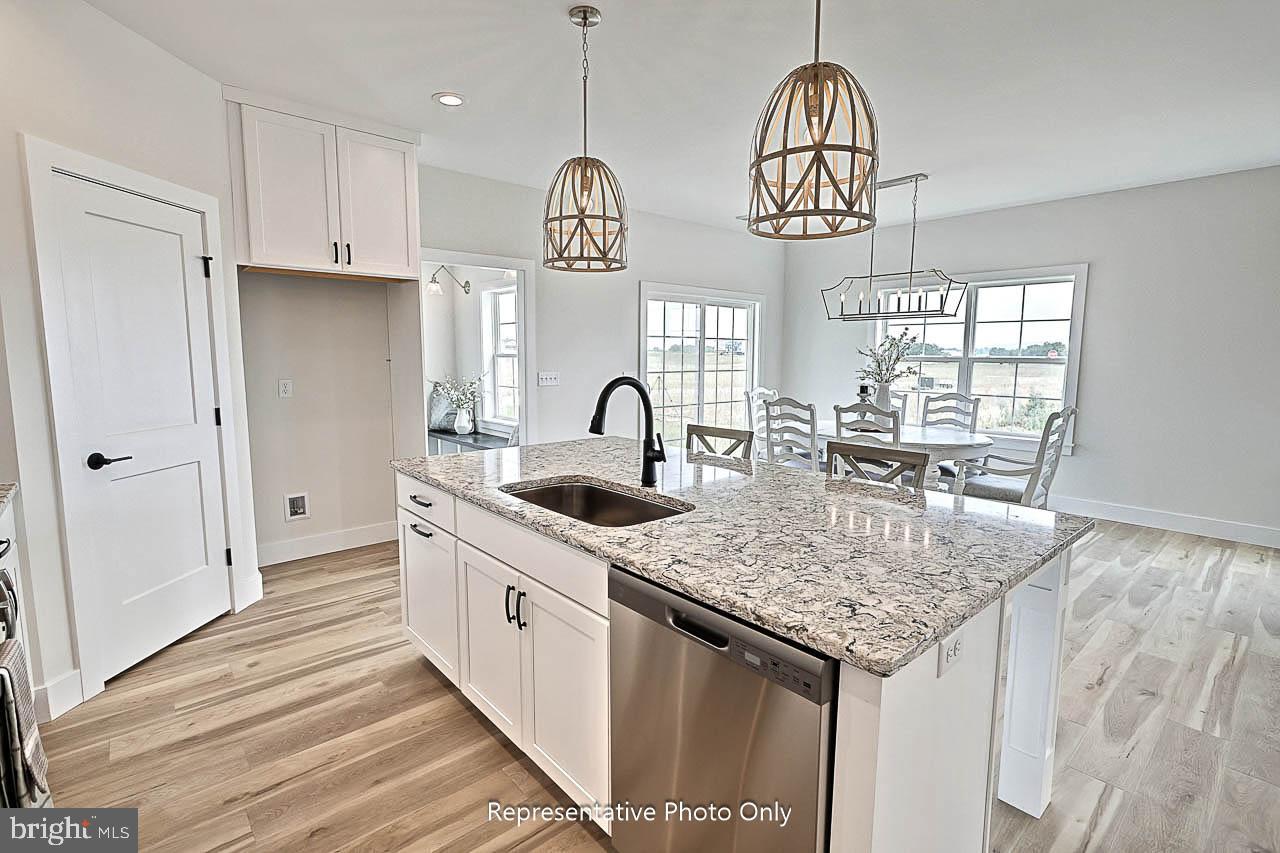 WINDING CREEK - Residential