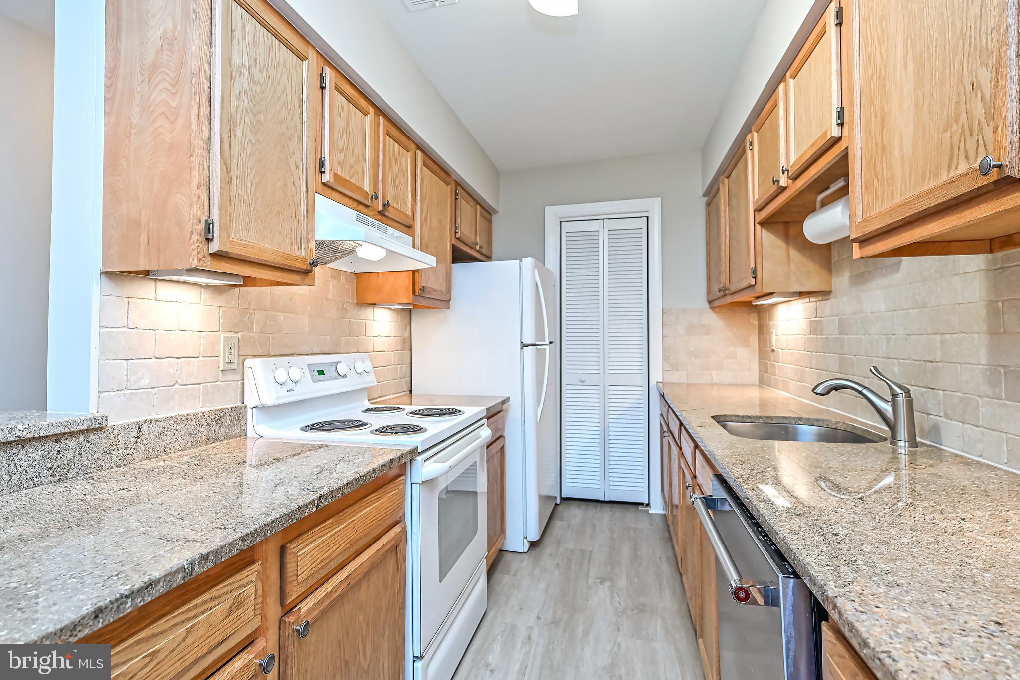 CARDINAL FOREST - Residential Lease