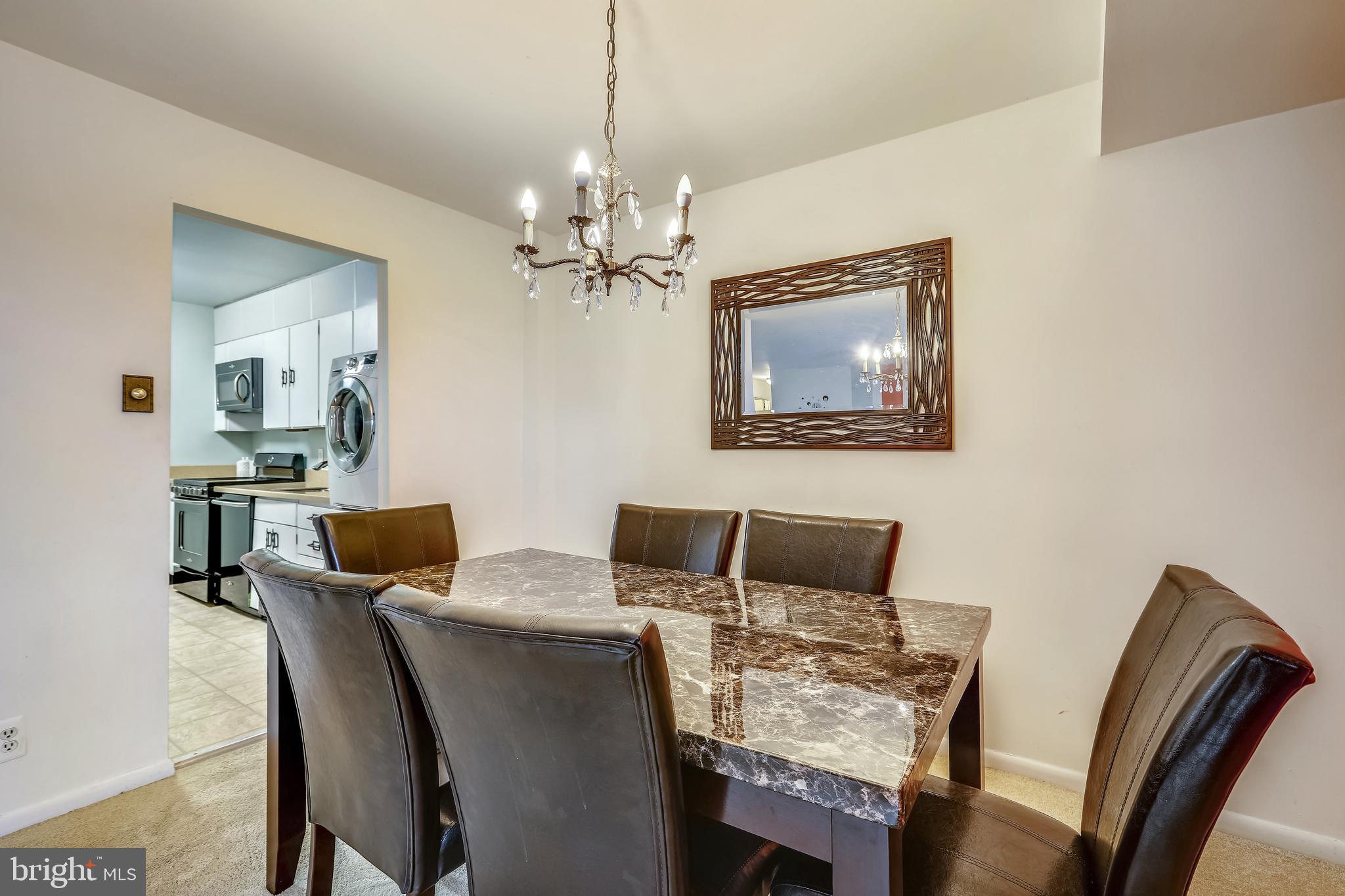 COLUMBIA TOWERS - Residential