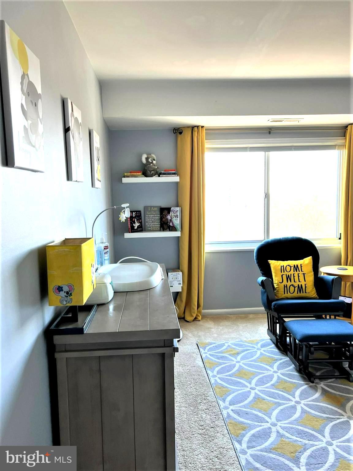 COLUMBIA TOWERS - Residential