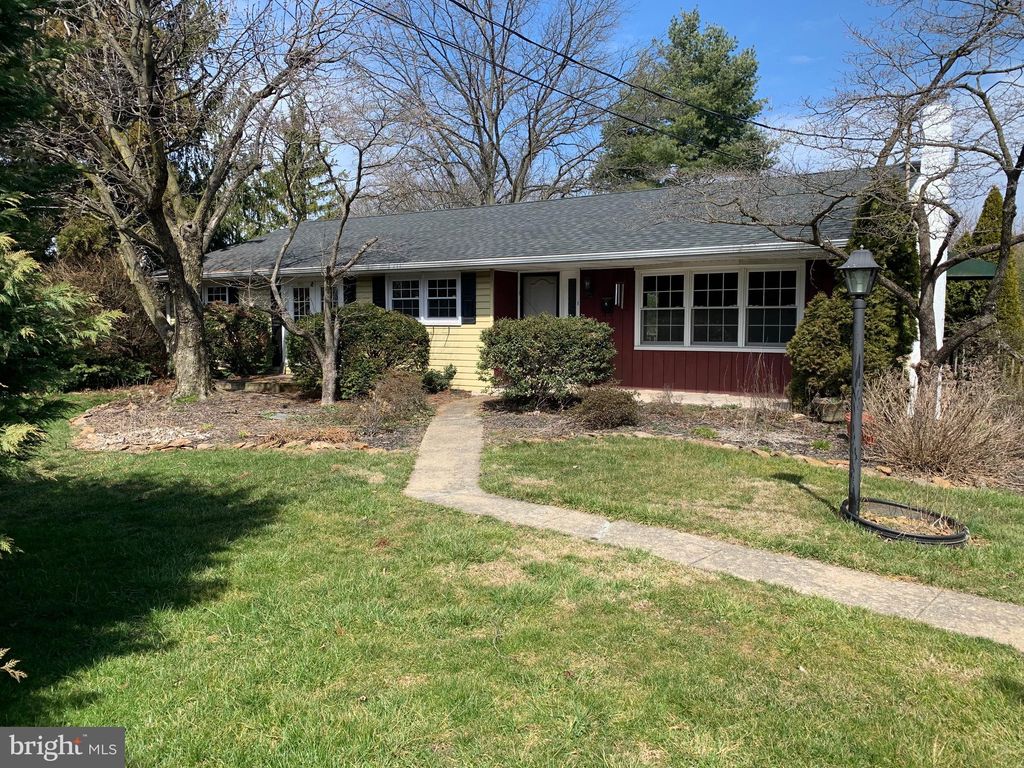 Photo of 3011 MARIETTA AVE, LANCASTER, PA 17601 (MLS # PALA2031466)