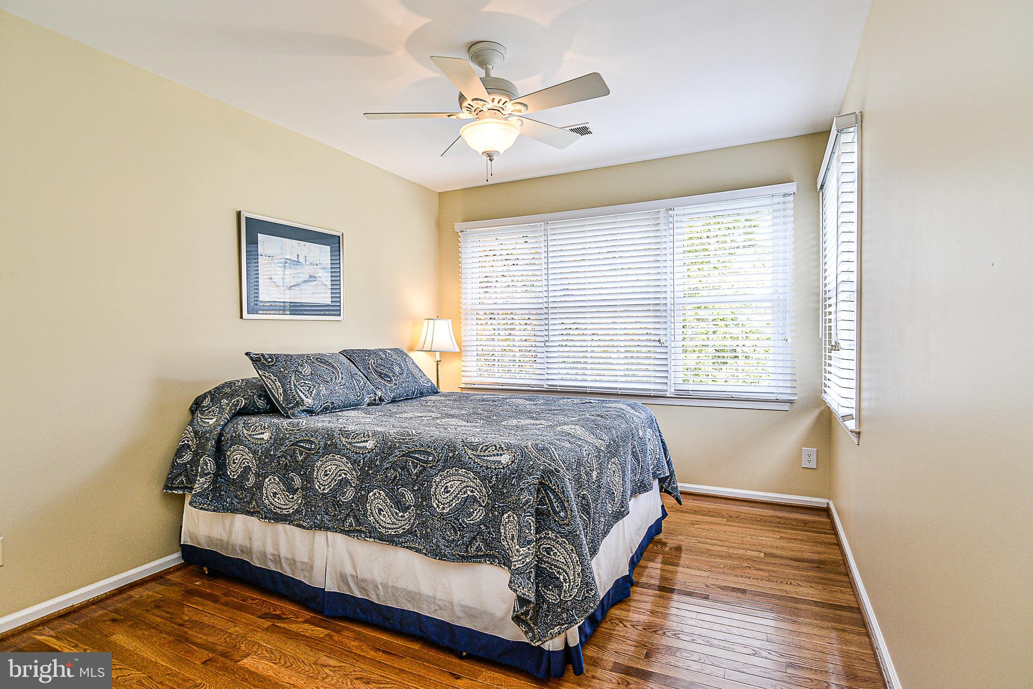 CROSSPOINTE - Residential