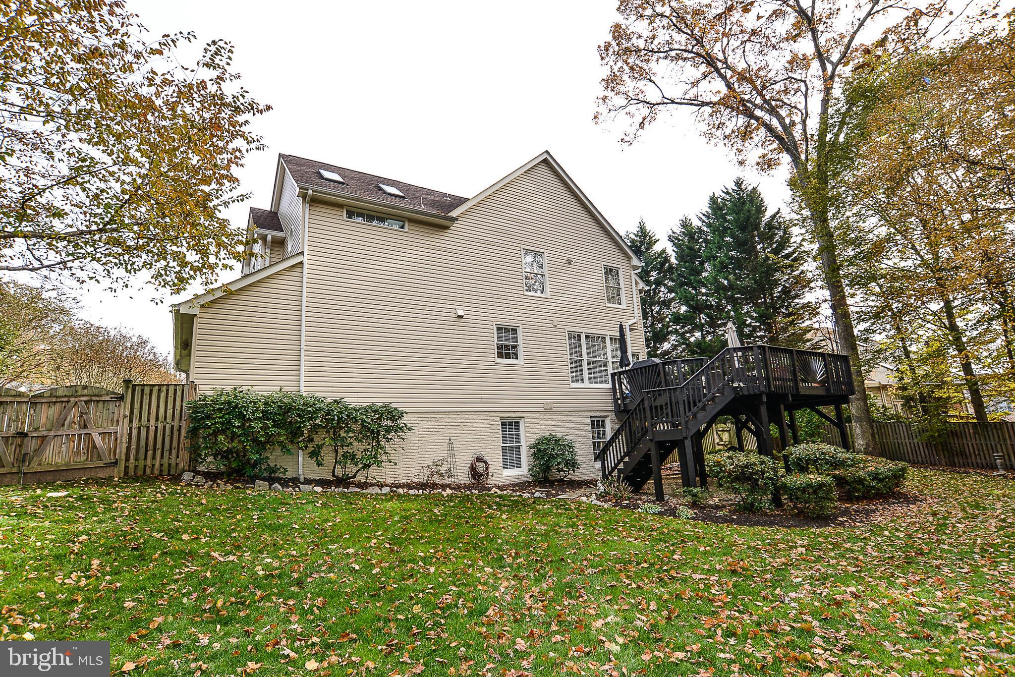 CROSSPOINTE - Residential