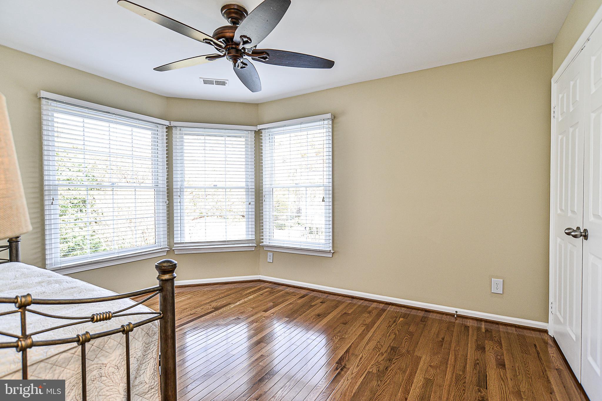 CROSSPOINTE - Residential