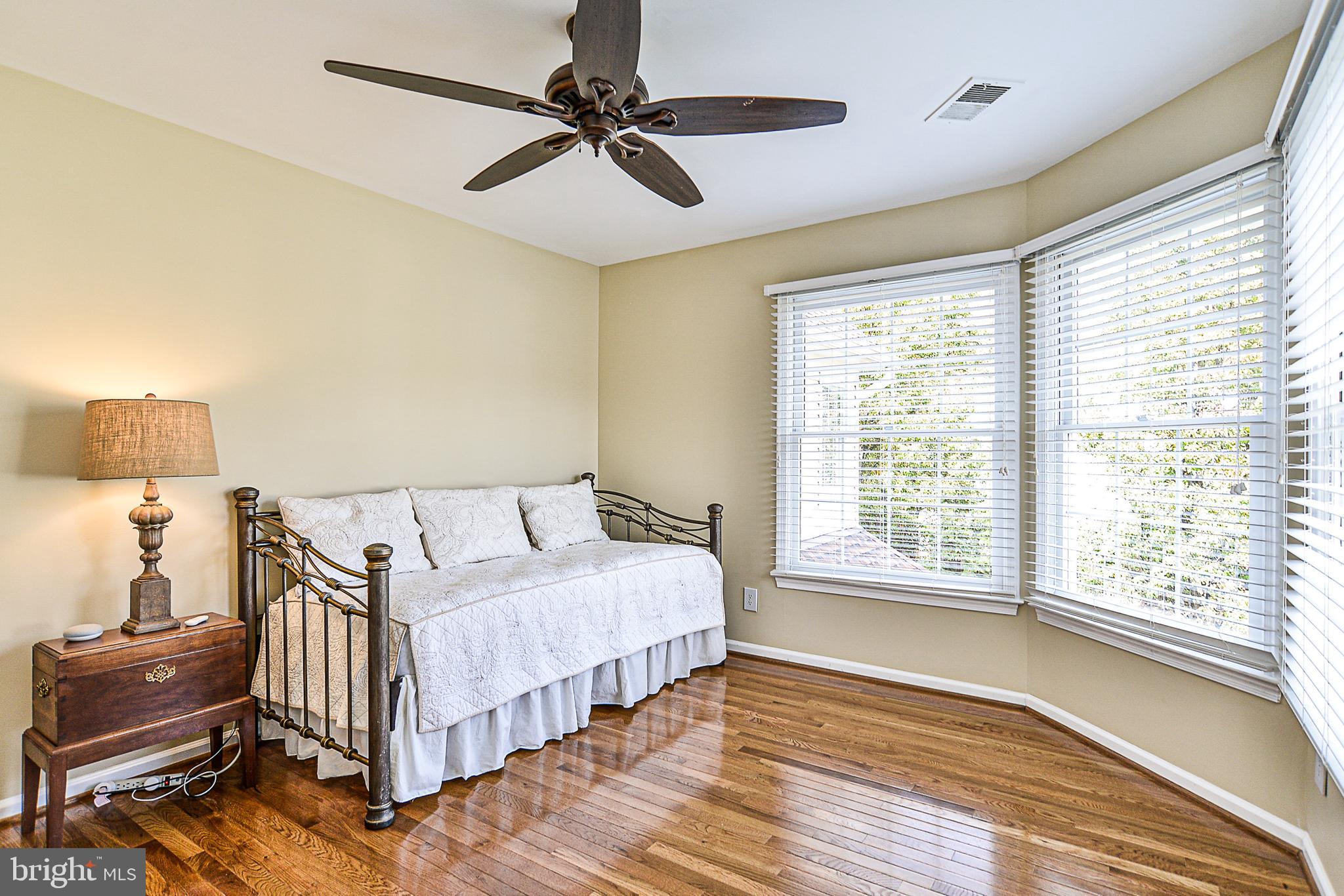 CROSSPOINTE - Residential