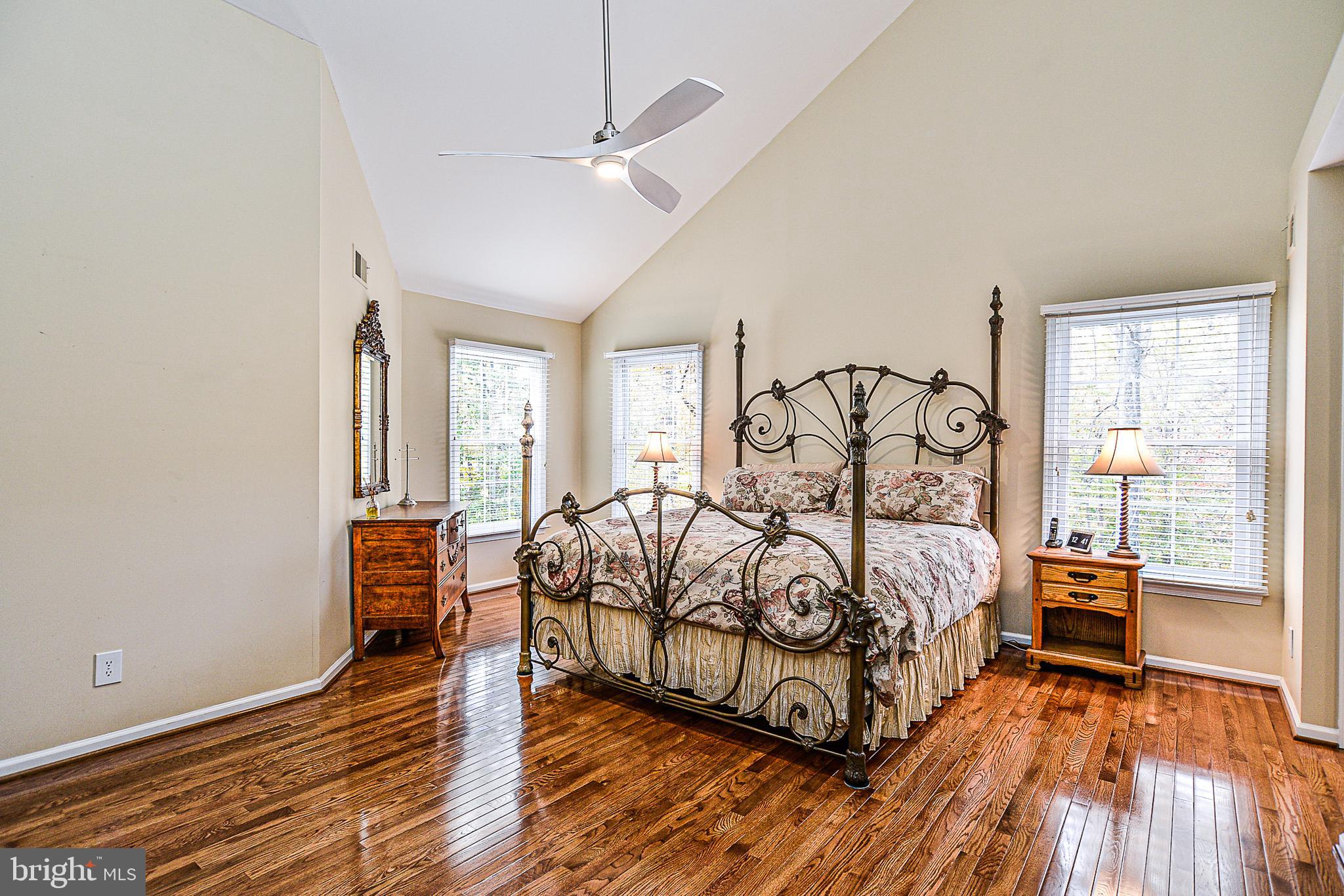 CROSSPOINTE - Residential