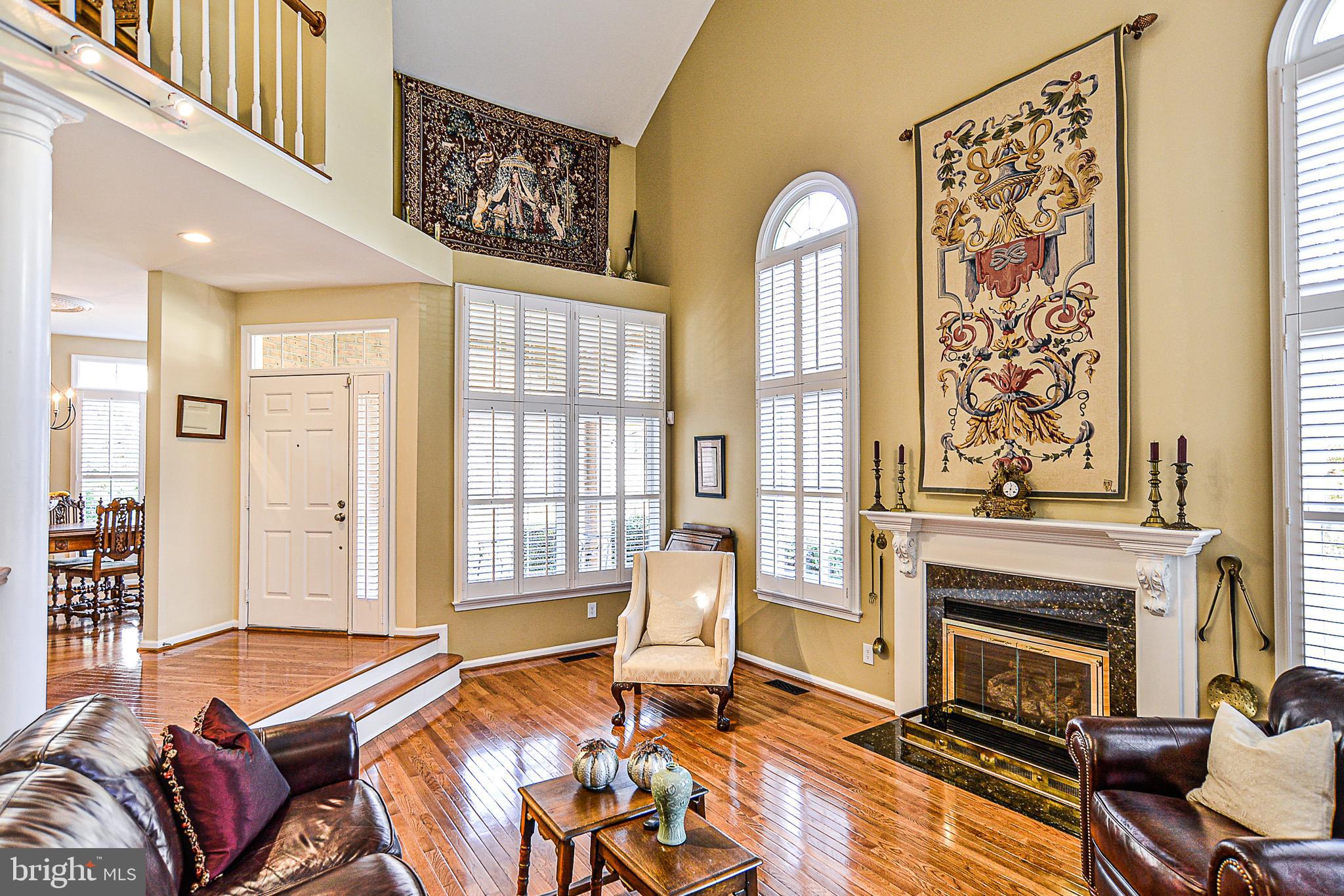 CROSSPOINTE - Residential