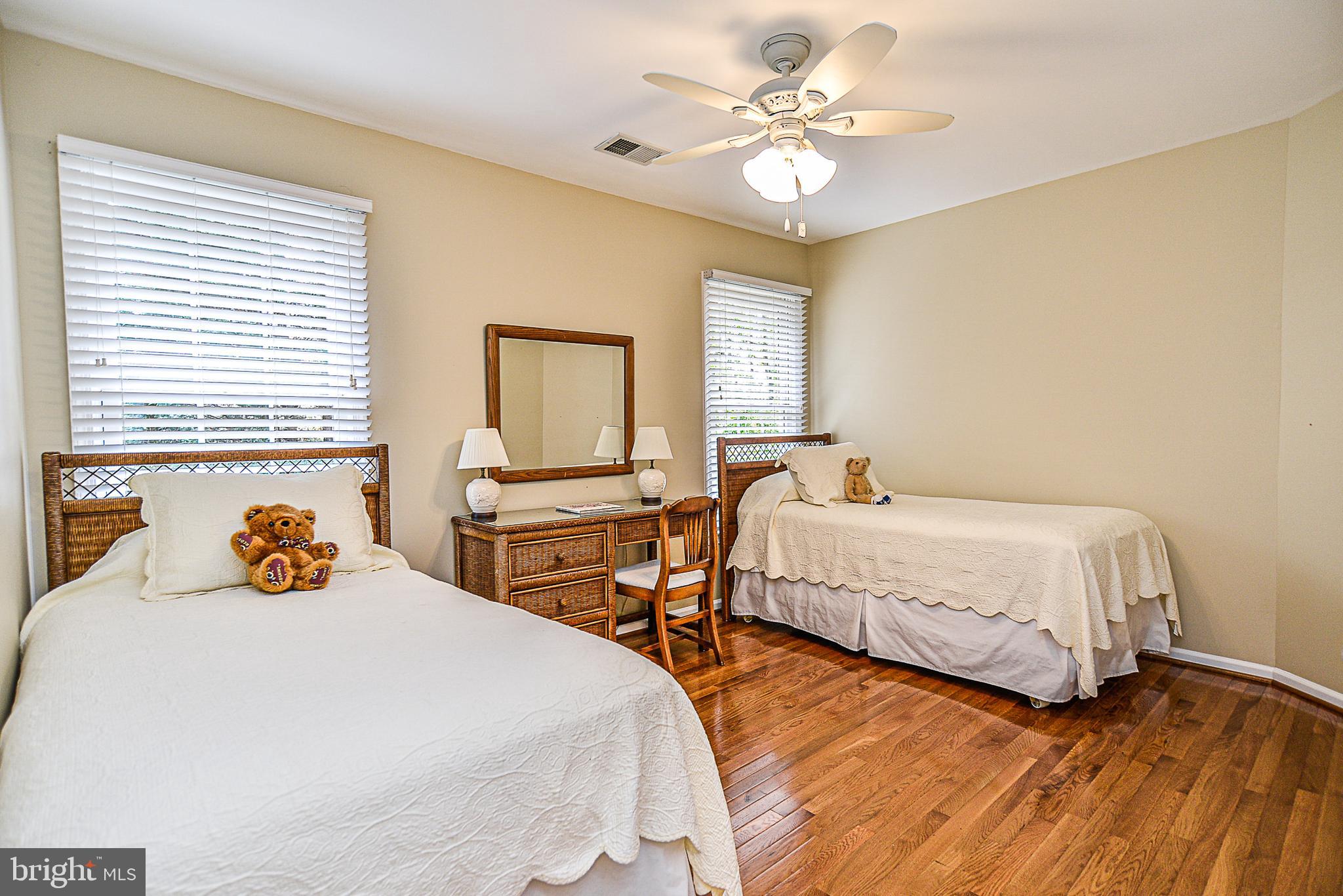 CROSSPOINTE - Residential