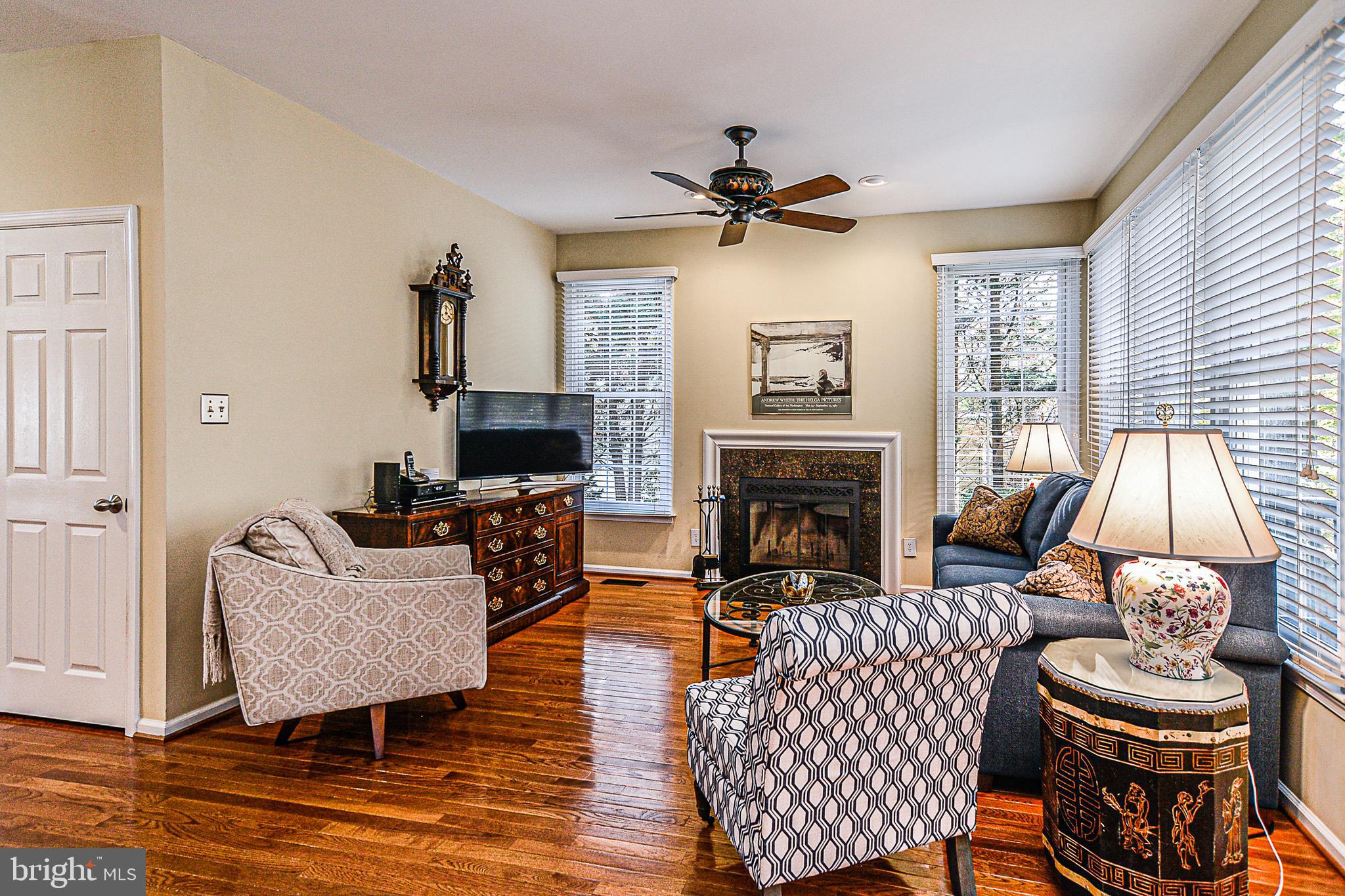 CROSSPOINTE - Residential