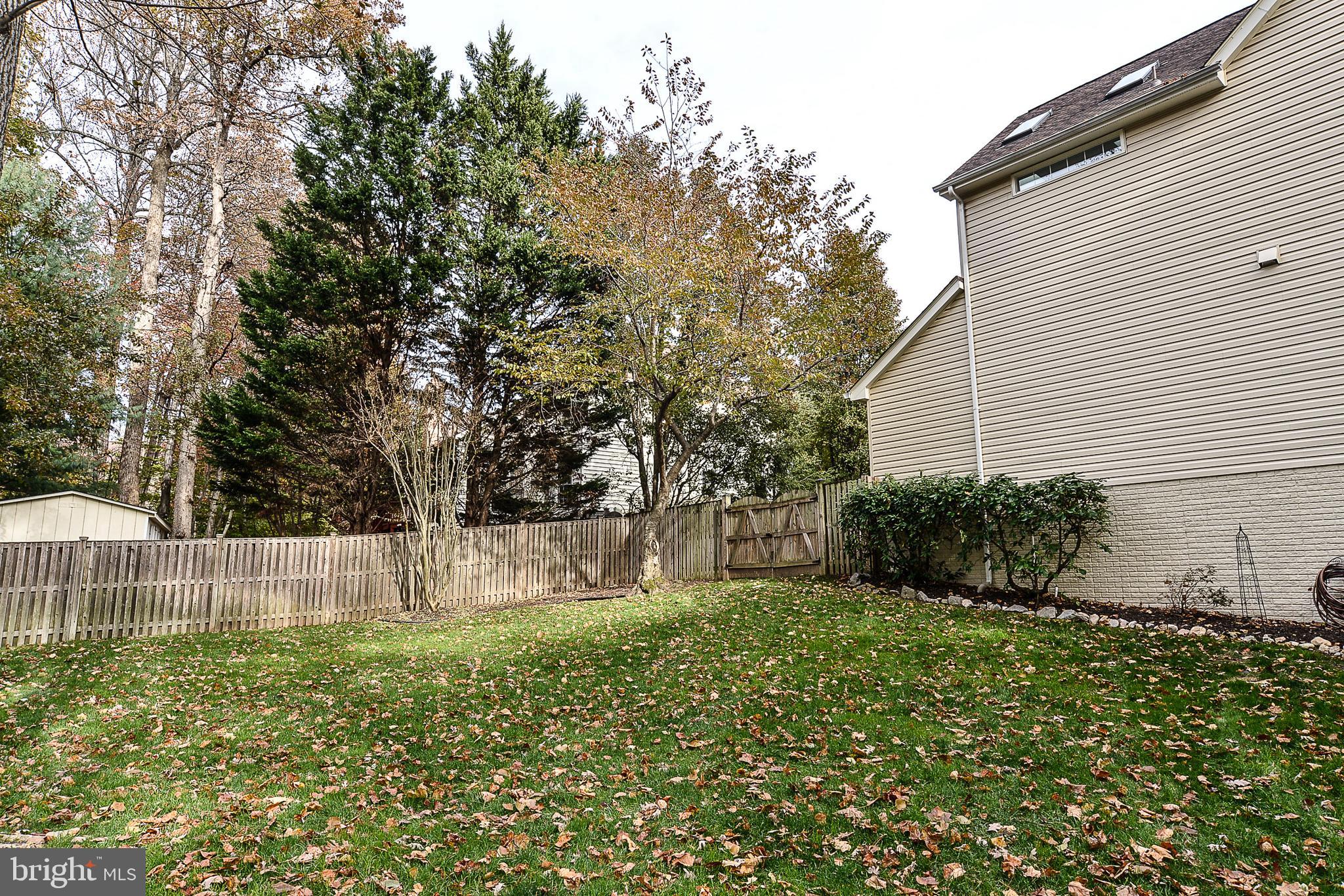 CROSSPOINTE - Residential