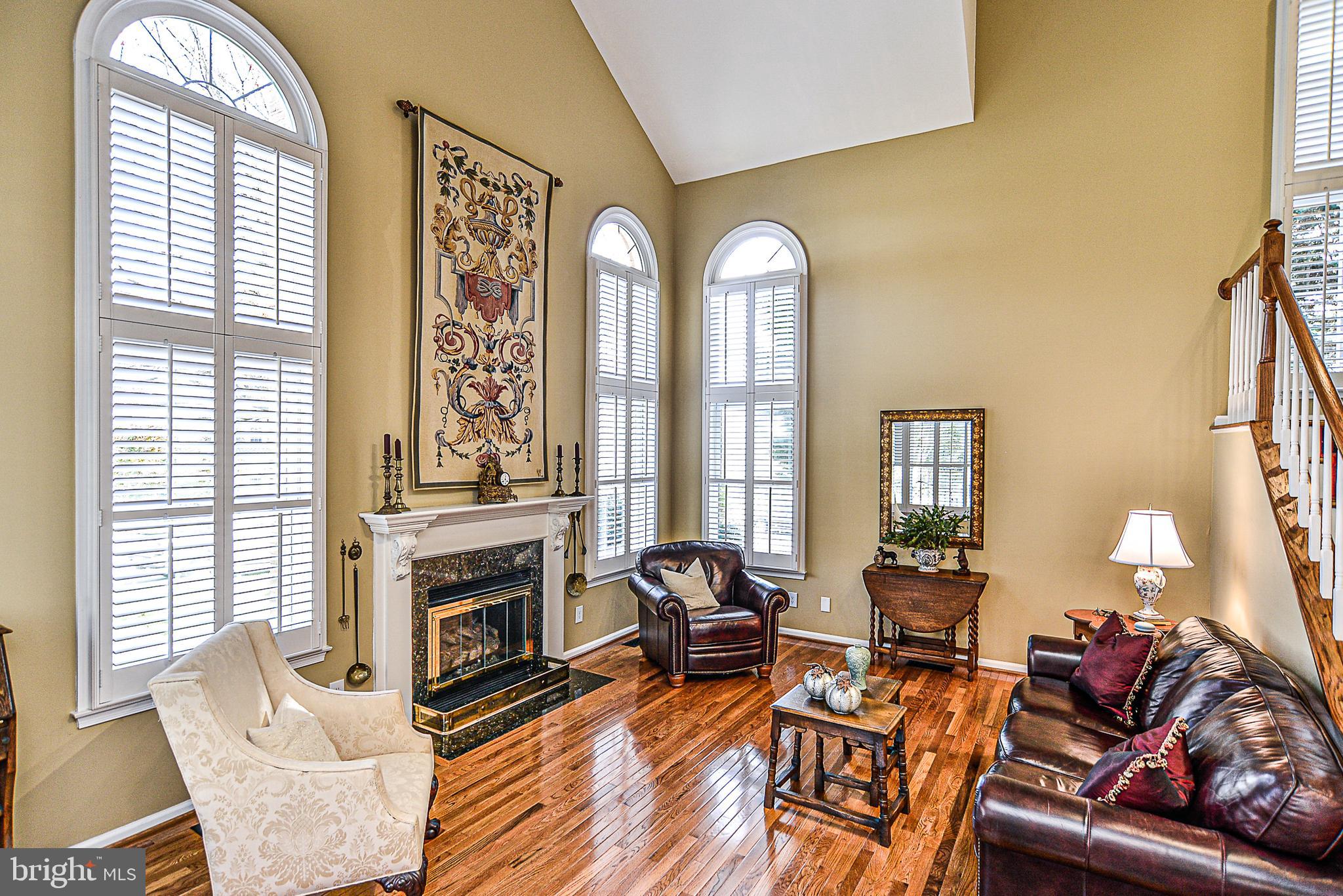 CROSSPOINTE - Residential