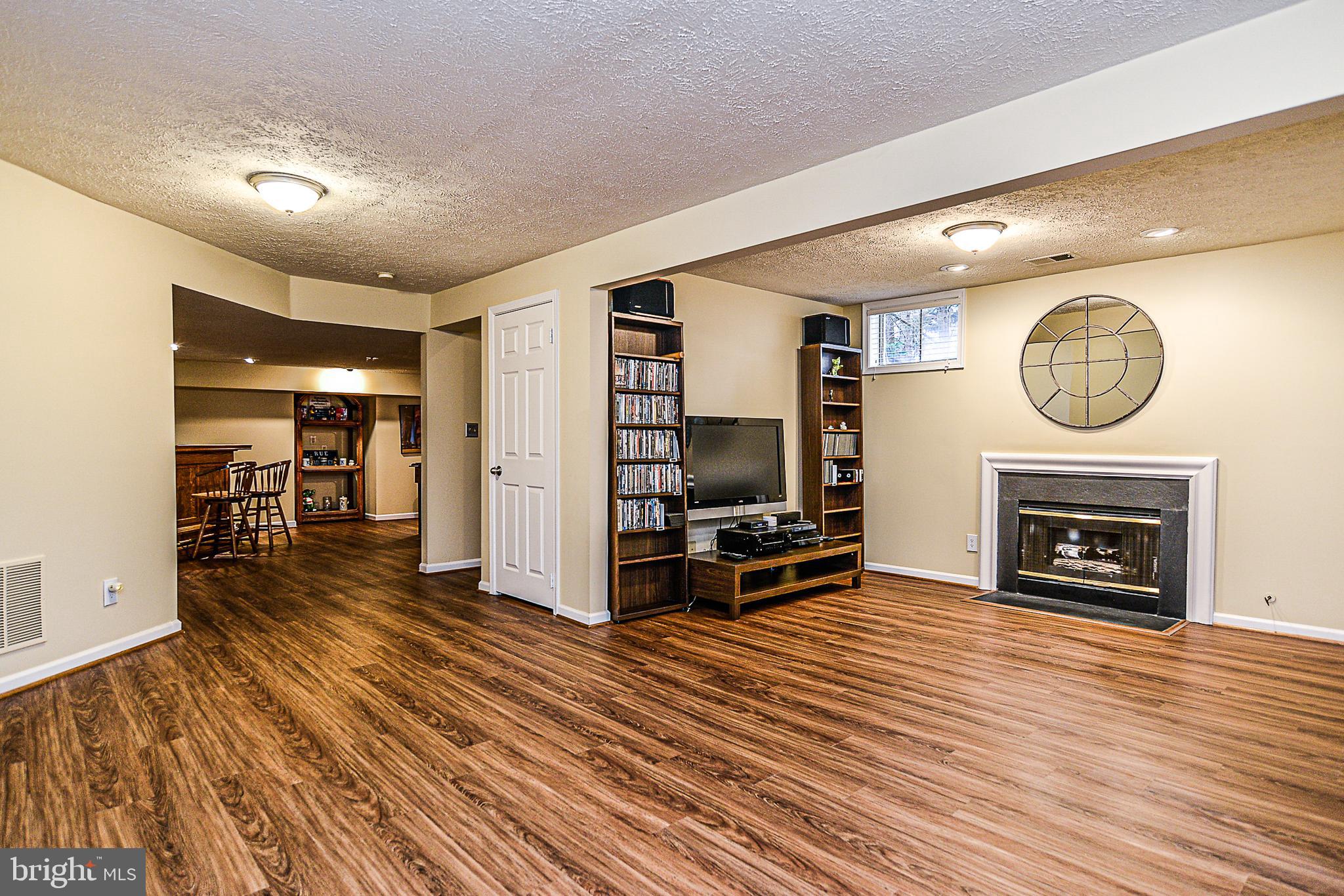 CROSSPOINTE - Residential