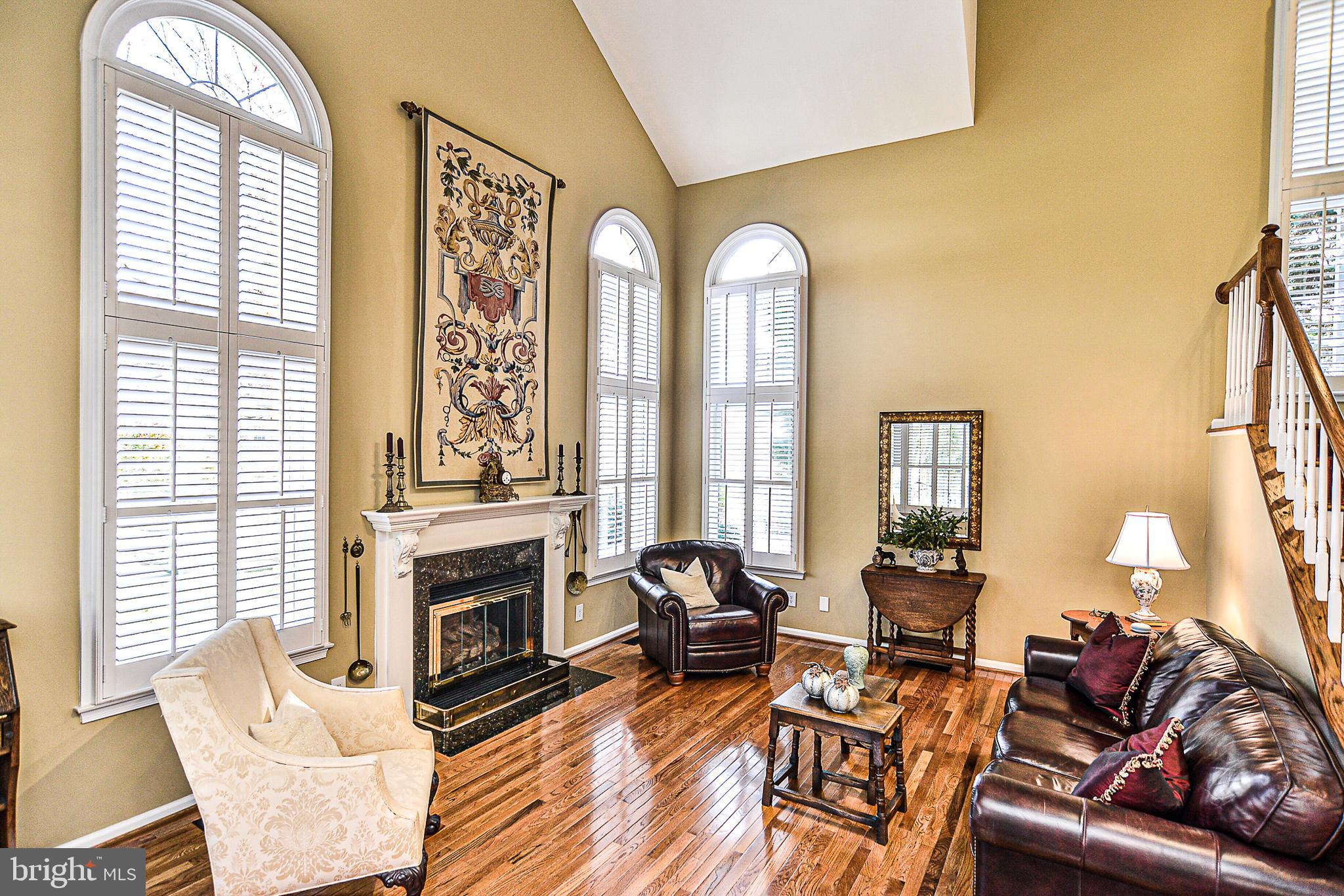 CROSSPOINTE - Residential