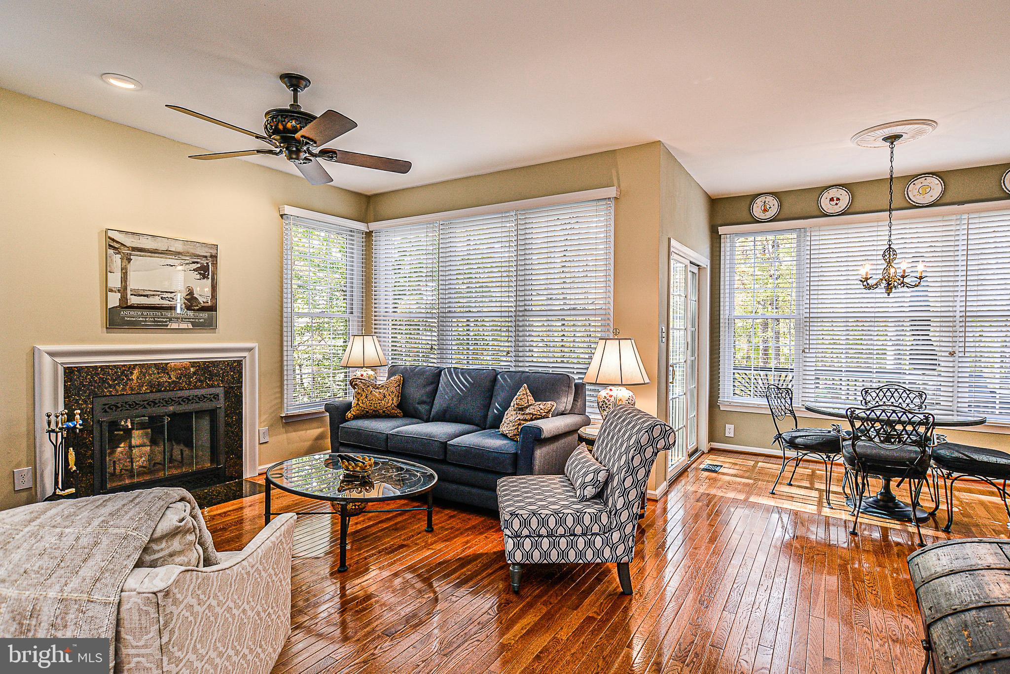 CROSSPOINTE - Residential