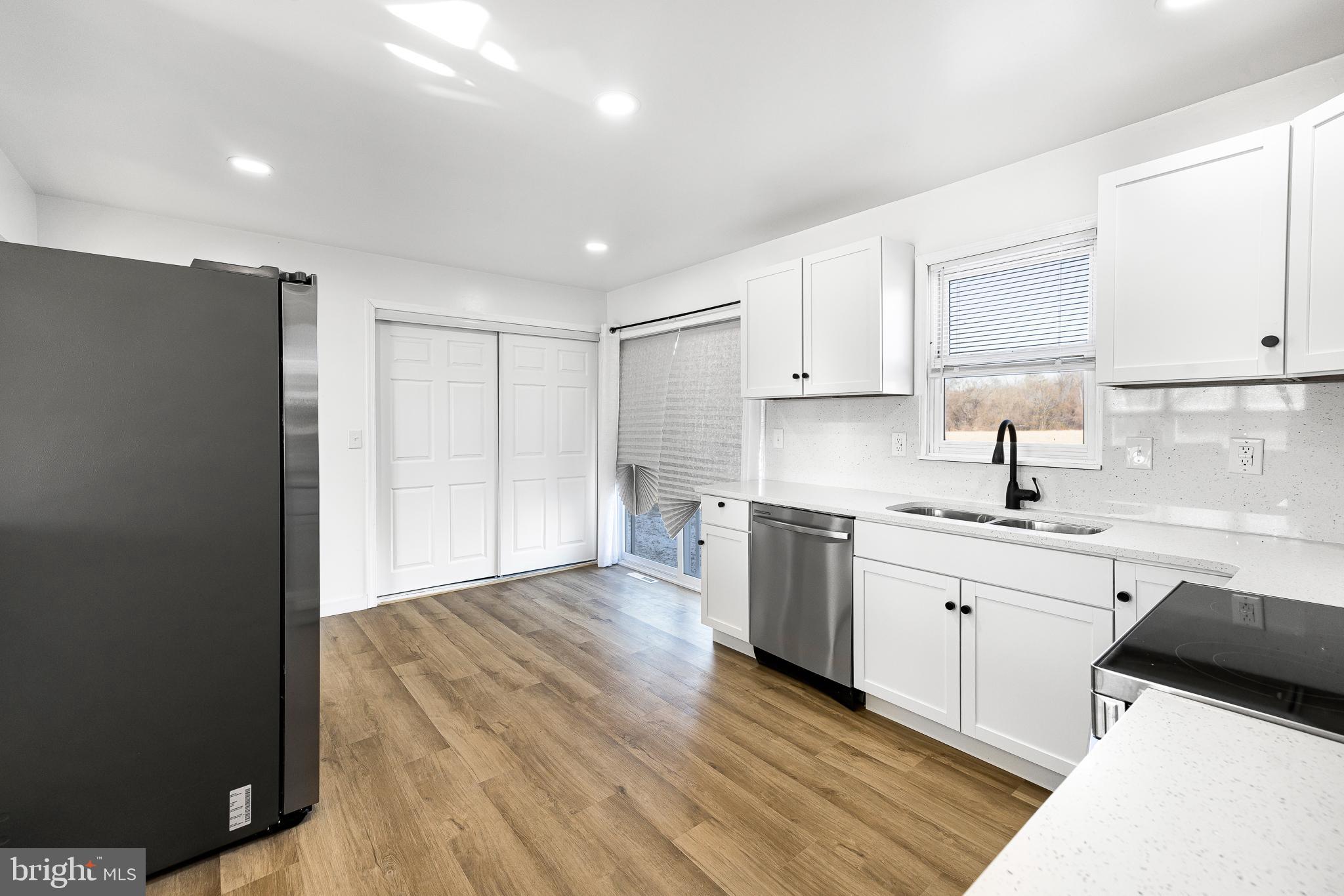 CEDAR CREEK - Residential