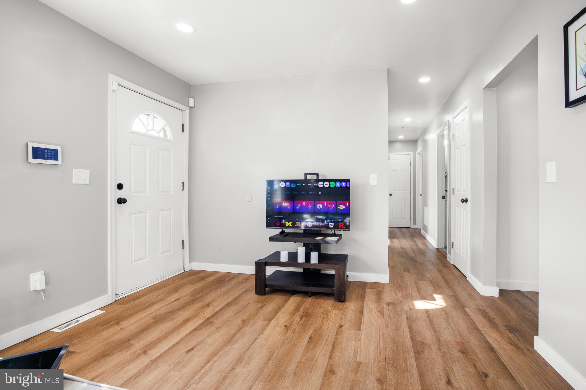 CEDAR CREEK - Residential