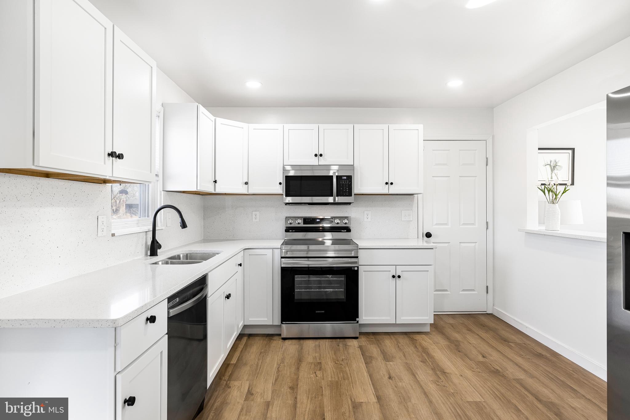 CEDAR CREEK - Residential