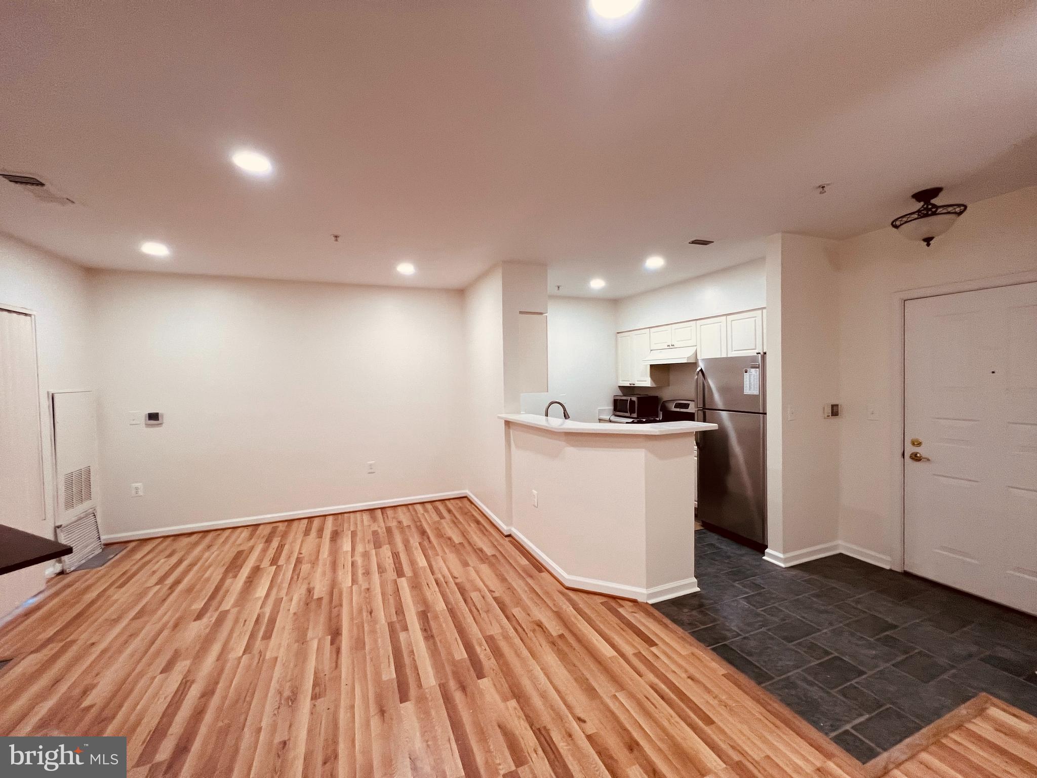 WORLDGATE CONDO - Residential