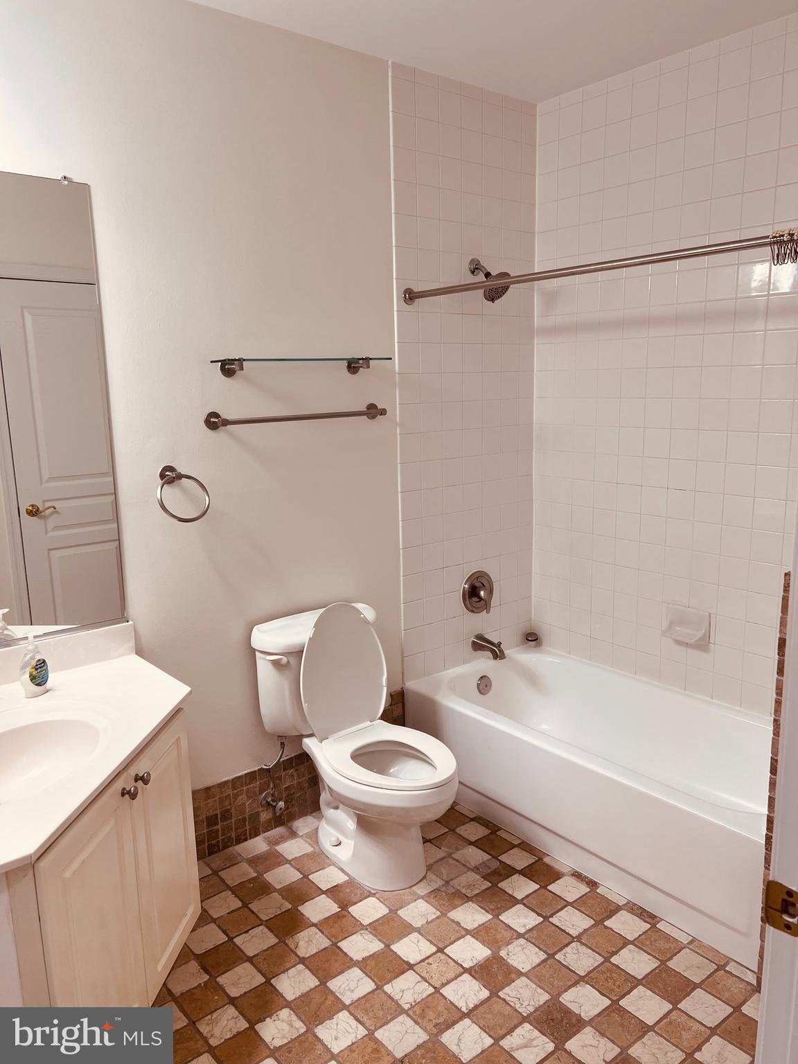 WORLDGATE CONDO - Residential