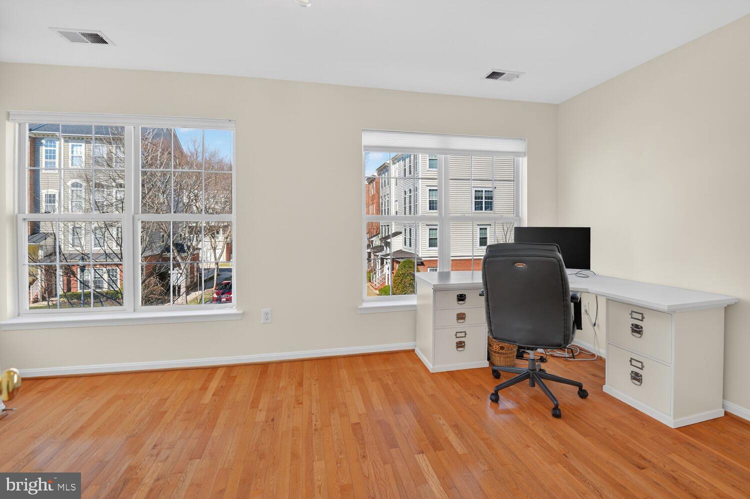 LAKELANDS - Residential