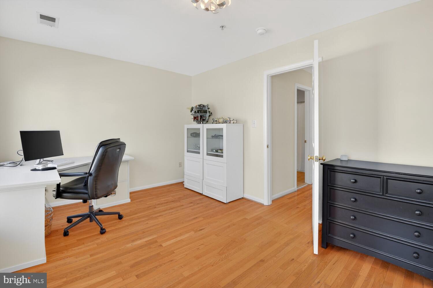 LAKELANDS - Residential