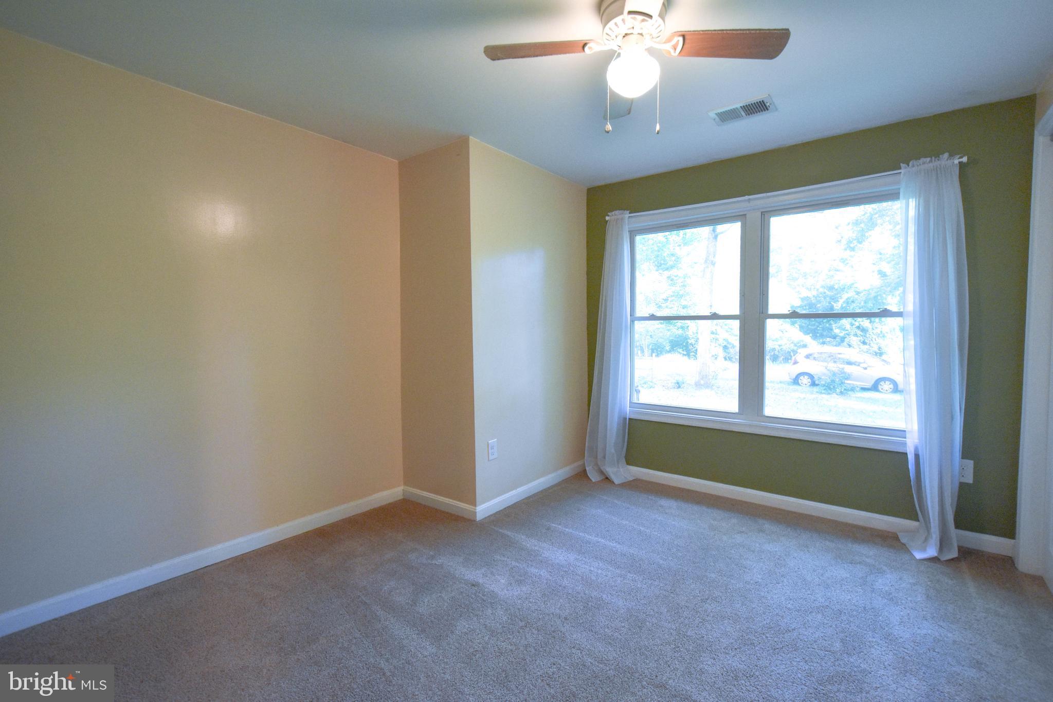 CHESAPEAKE COVE ESTATES - Residential Lease