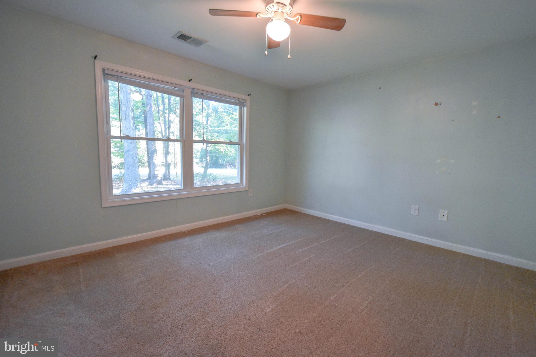 CHESAPEAKE COVE ESTATES - Residential Lease