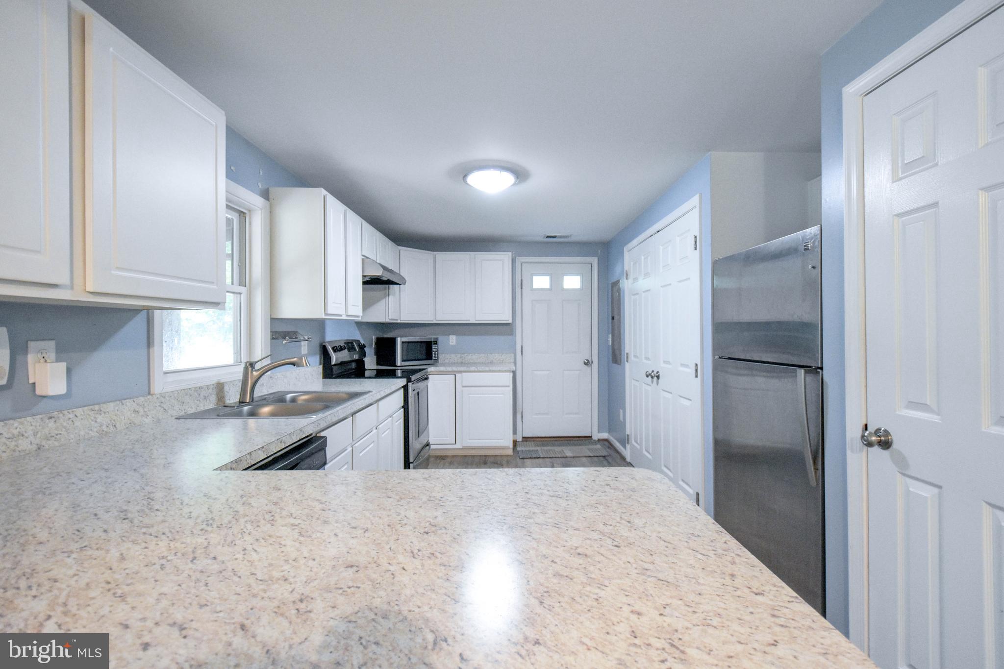 CHESAPEAKE COVE ESTATES - Residential Lease