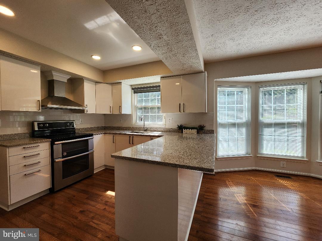 DUFIEF MILL ESTATES - Residential