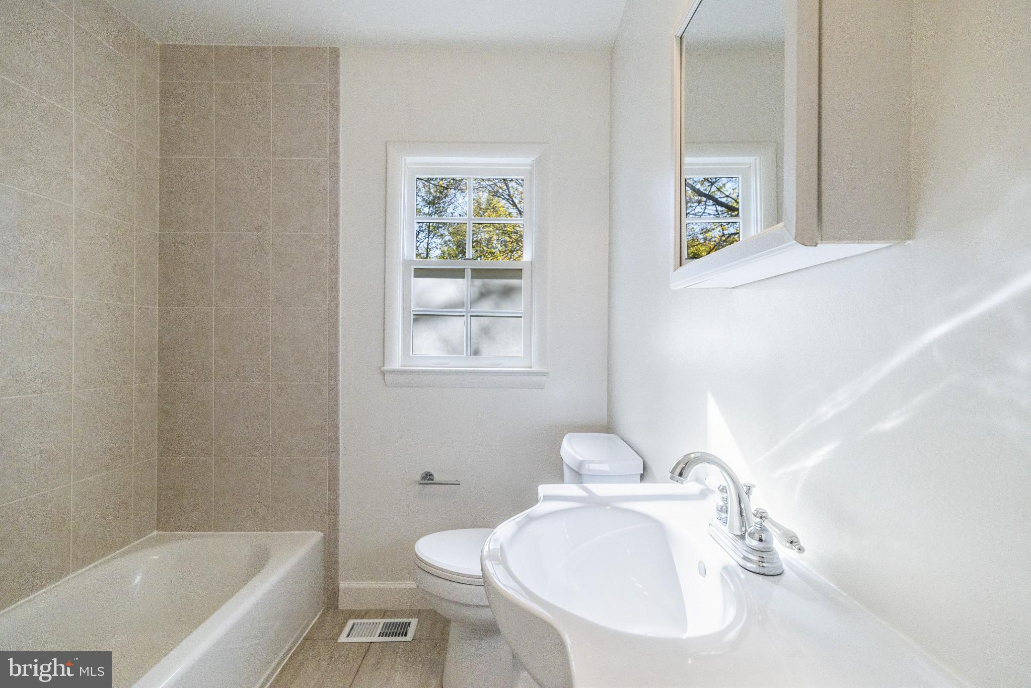 HOMESTEAD FARM - Residential