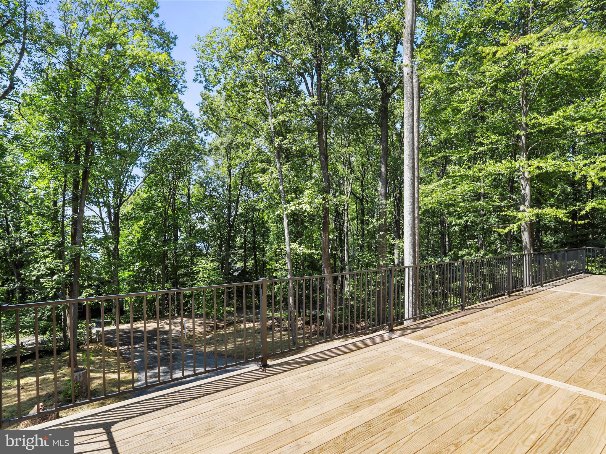 BLUE MOUNTAIN - Residential