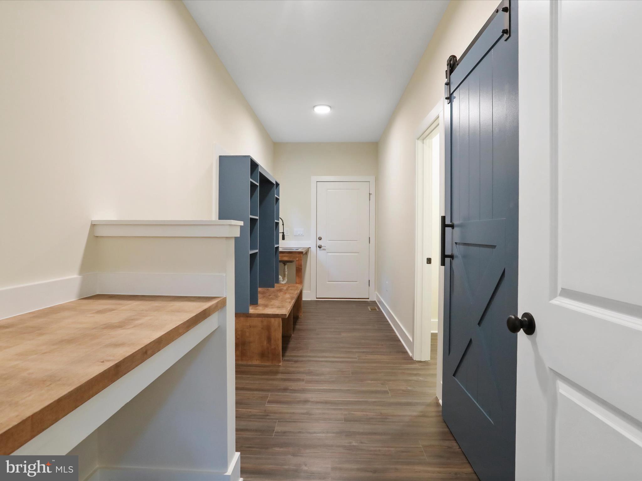 BLUE MOUNTAIN - Residential