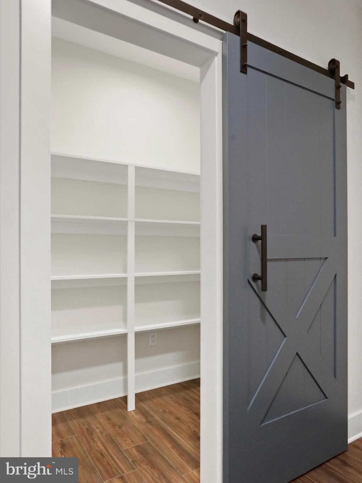 BLUE MOUNTAIN - Residential