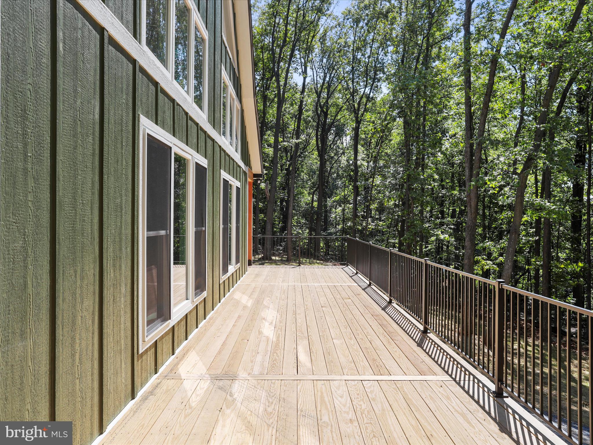 BLUE MOUNTAIN - Residential