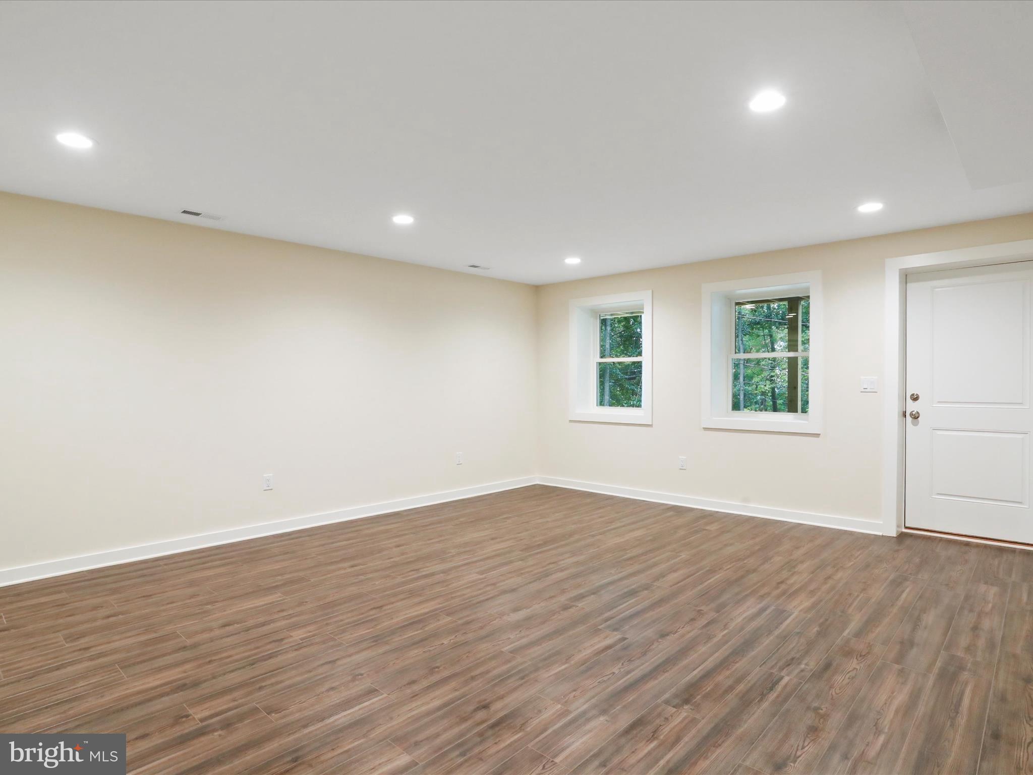 BLUE MOUNTAIN - Residential