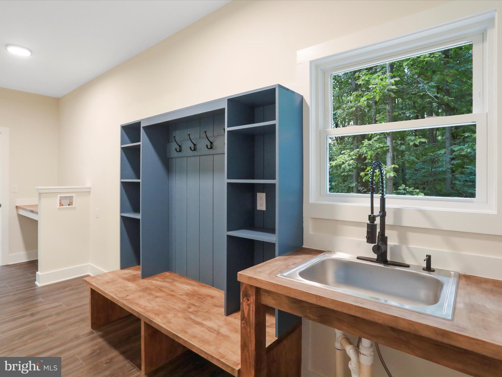 BLUE MOUNTAIN - Residential