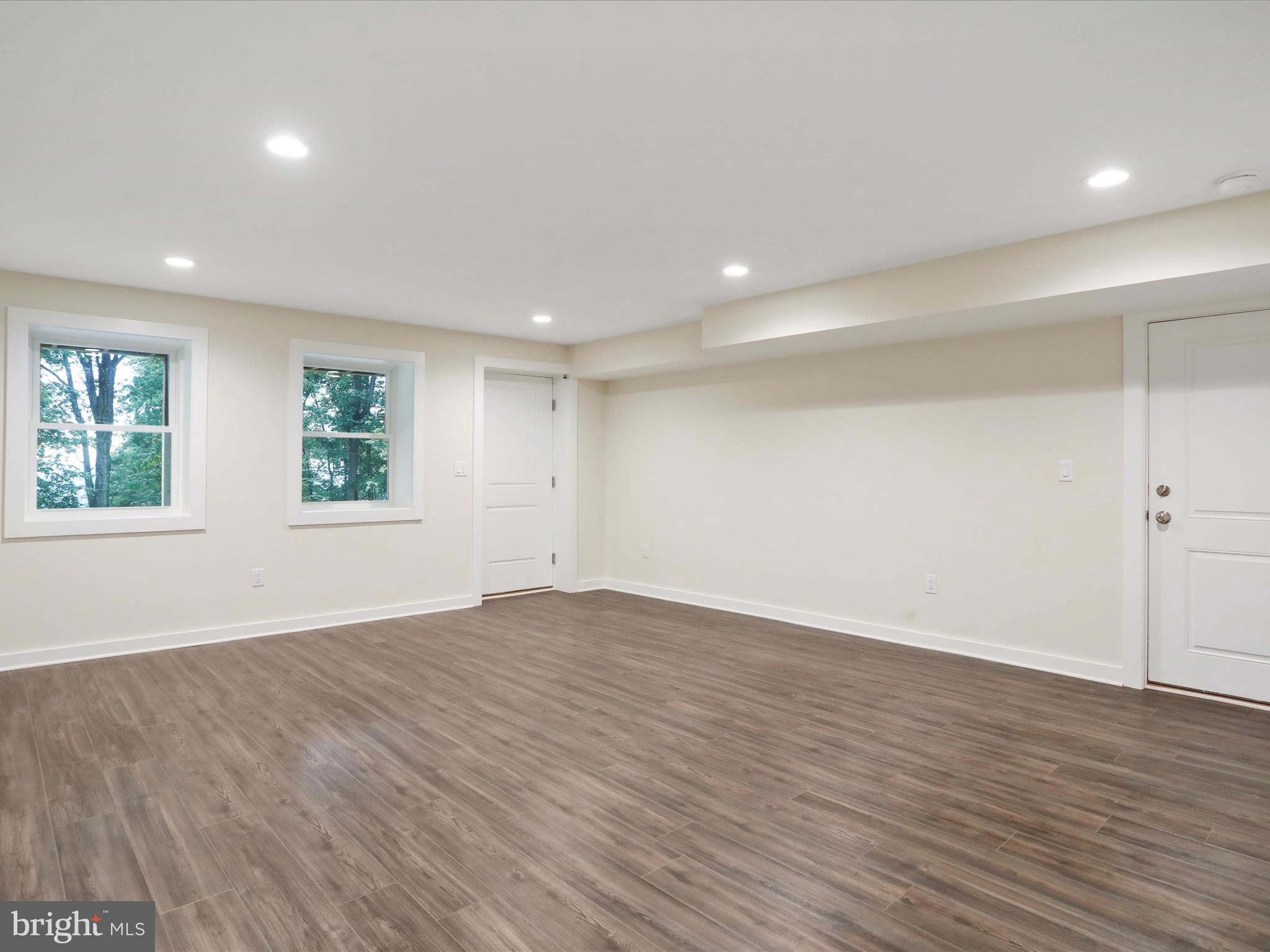 BLUE MOUNTAIN - Residential