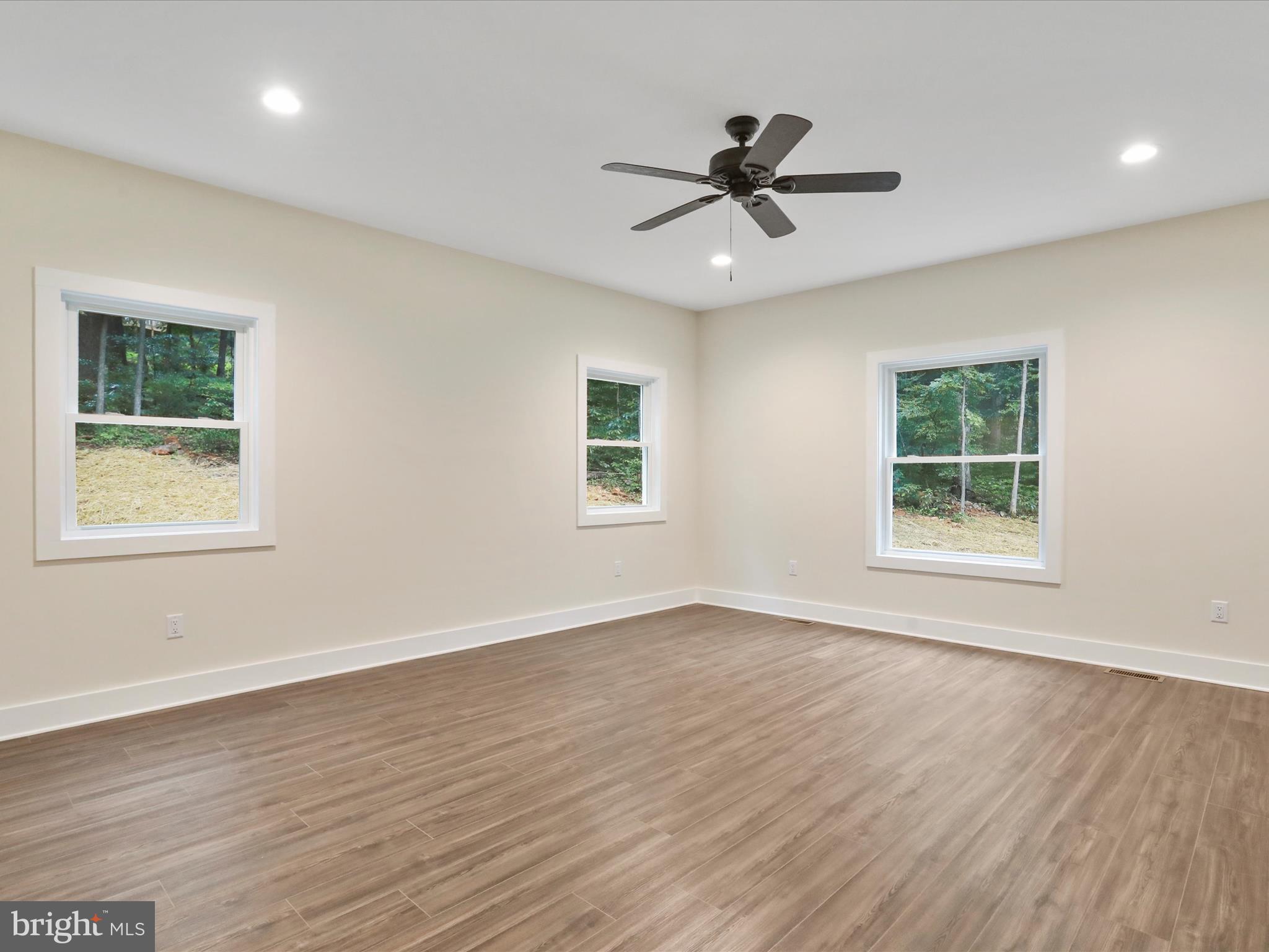 BLUE MOUNTAIN - Residential