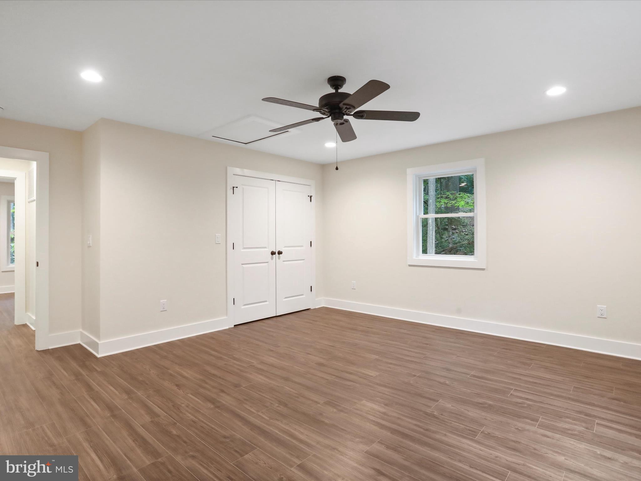 BLUE MOUNTAIN - Residential