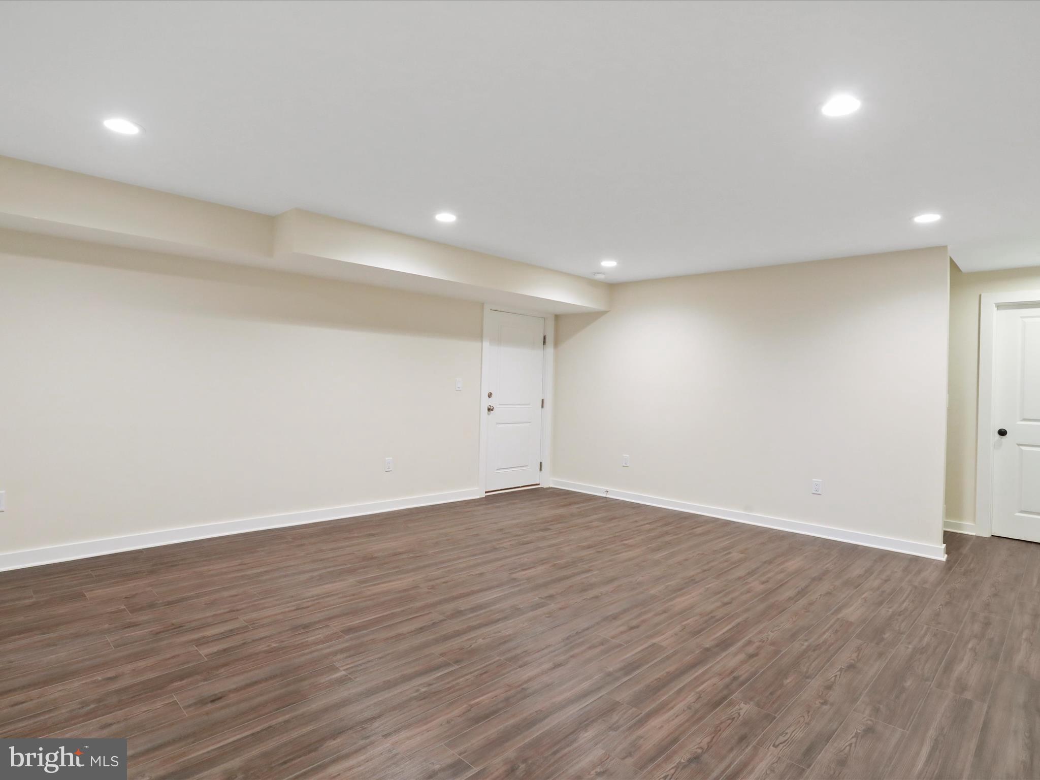 BLUE MOUNTAIN - Residential