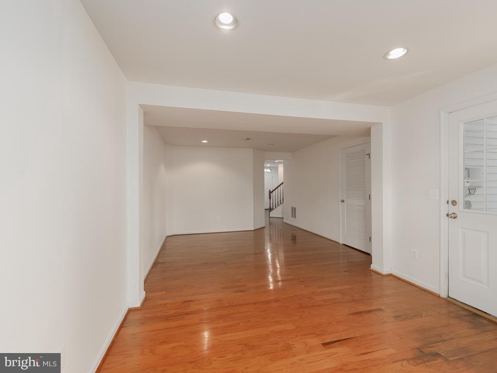 RIVERSIDE STATION - Residential