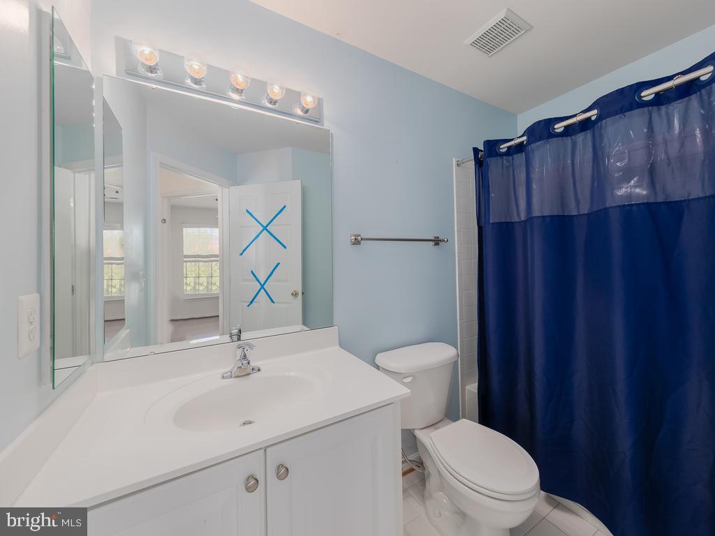 RIVERSIDE STATION - Residential