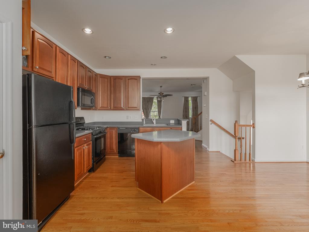 RIVERSIDE STATION - Residential