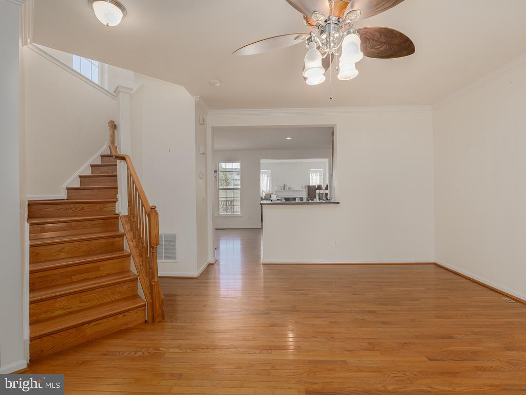 RIVERSIDE STATION - Residential