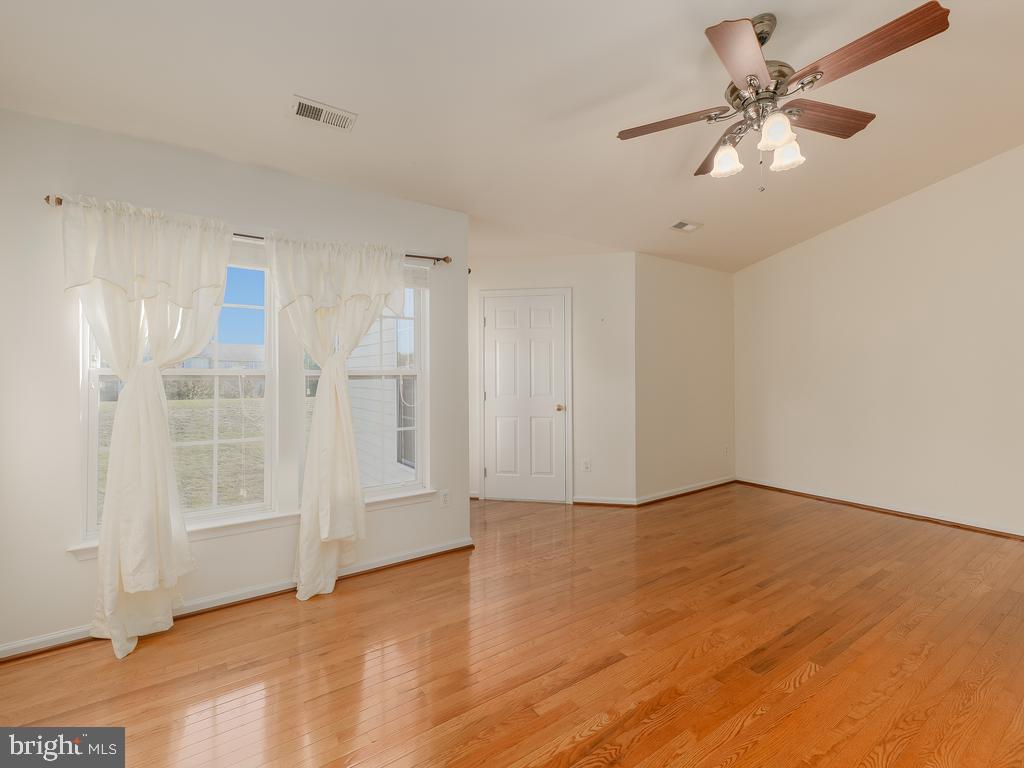 RIVERSIDE STATION - Residential