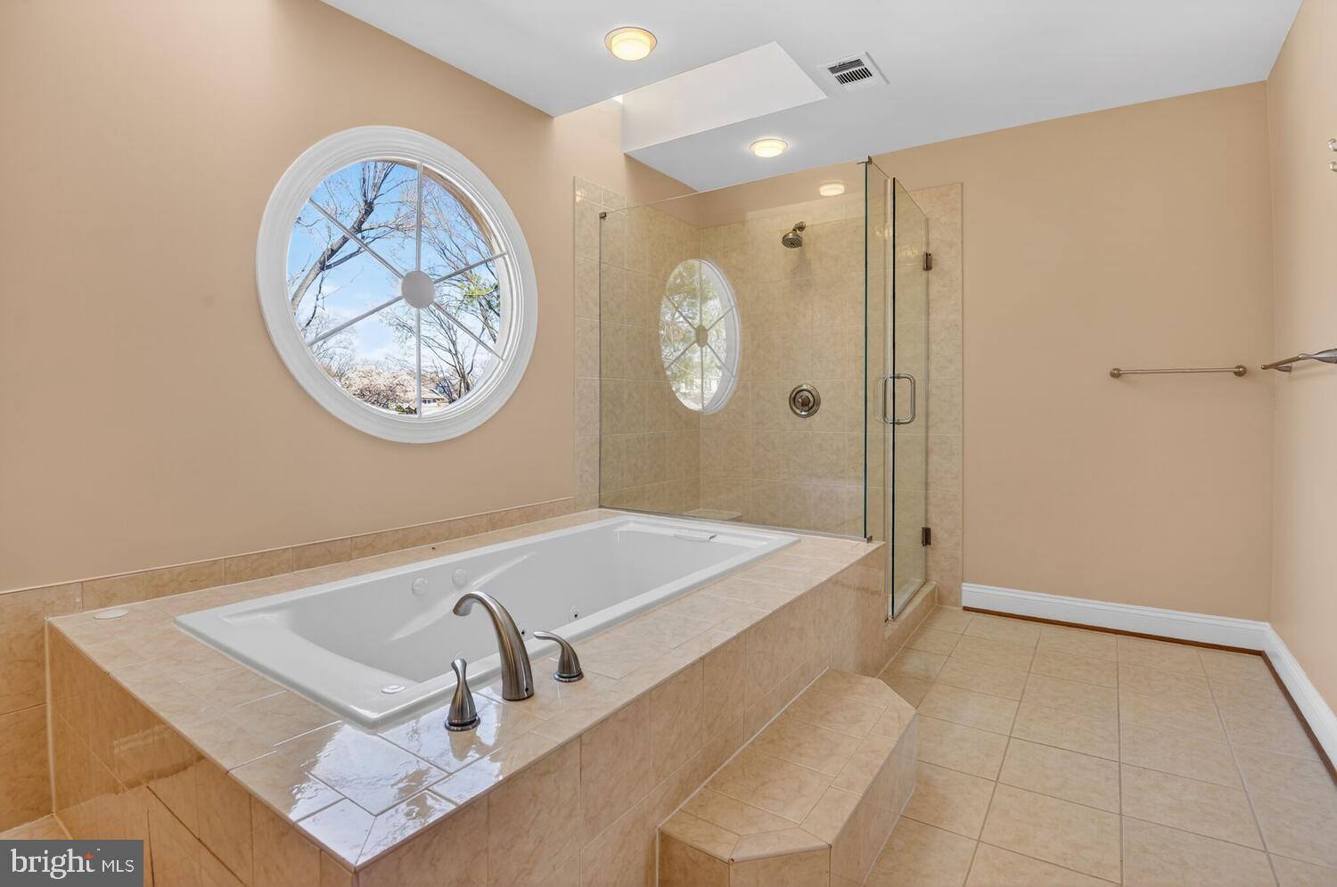 QUIET COVE - Residential