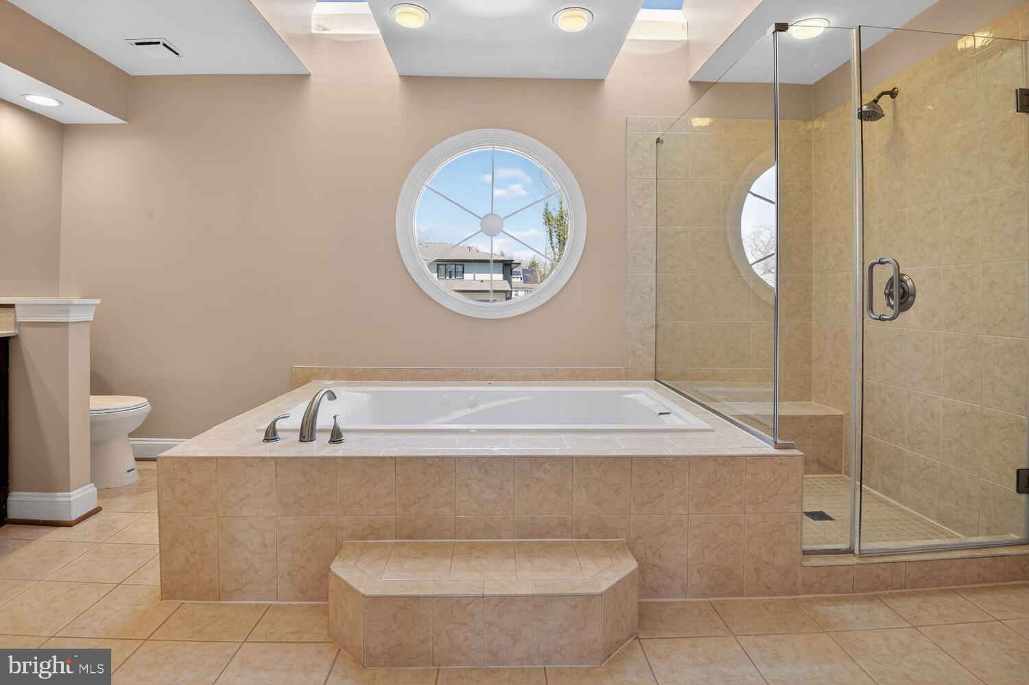 QUIET COVE - Residential