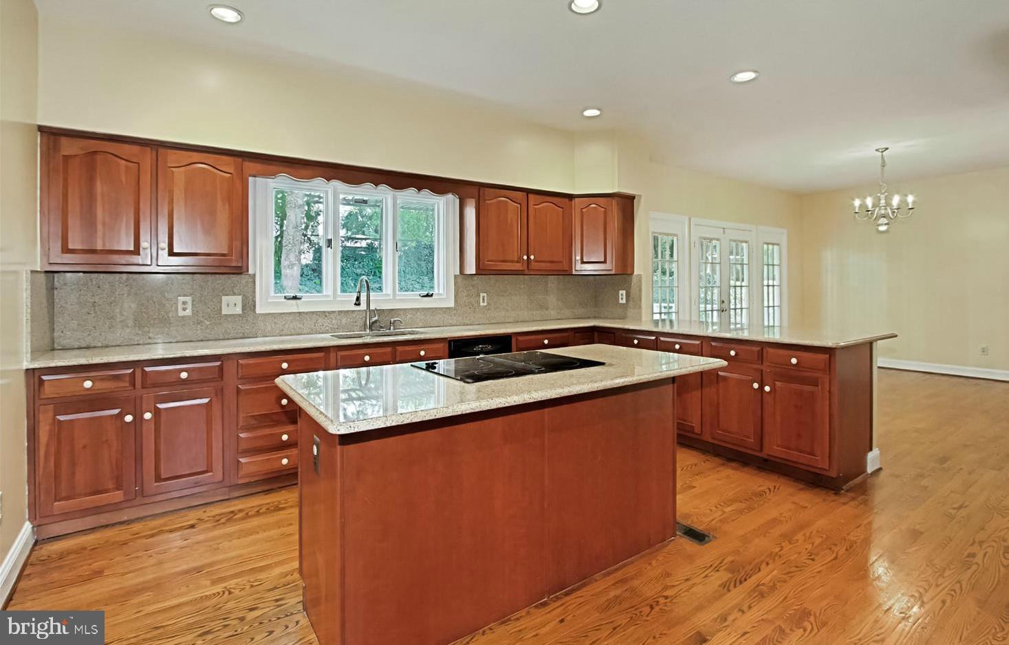 QUIET COVE - Residential